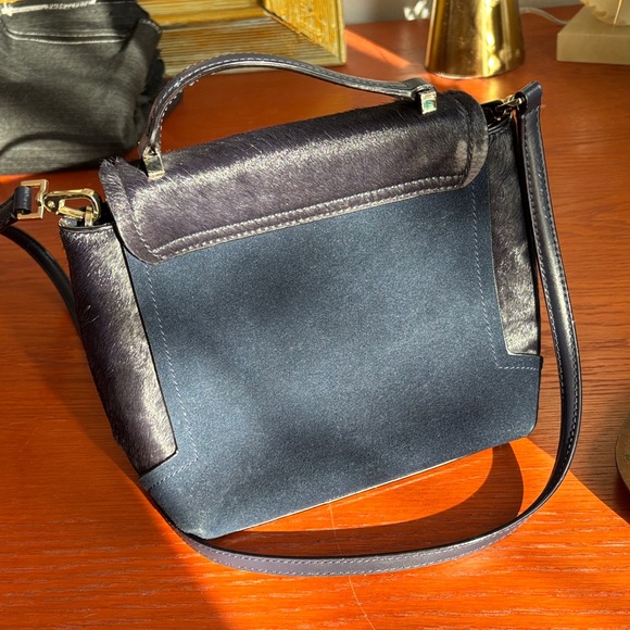 Elegant Black Leather Women's Bag - Picture 4 of 12